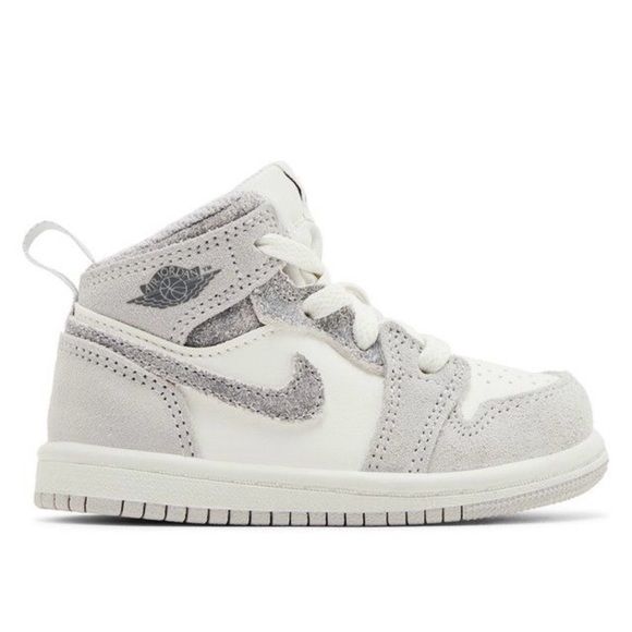 Air Jordan 1 mid Grey Size: 6 (Toddler) - Picture 2 of 9